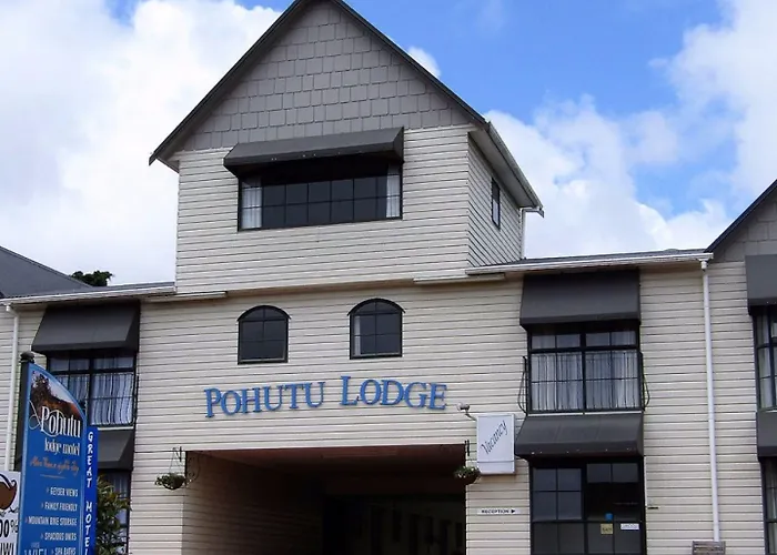 Pohutu 4*