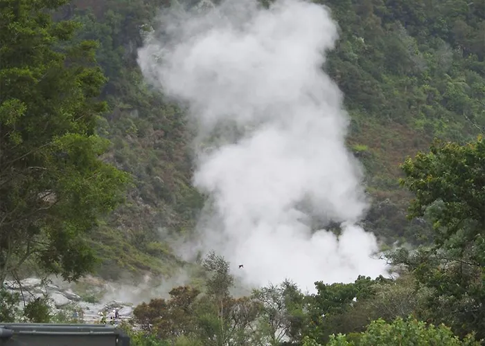 Pohutu 4* Rotorua