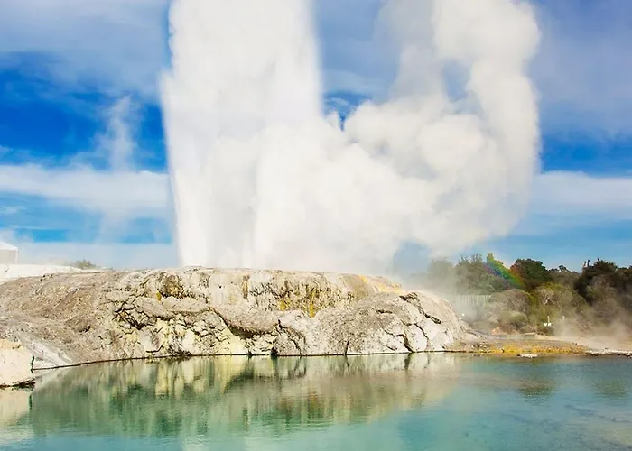Pohutu 4* Rotorua