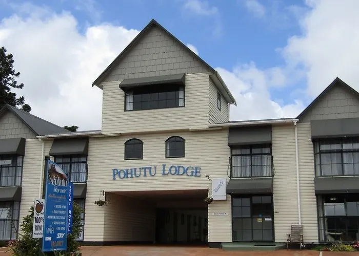 Pohutu 4* Rotorua