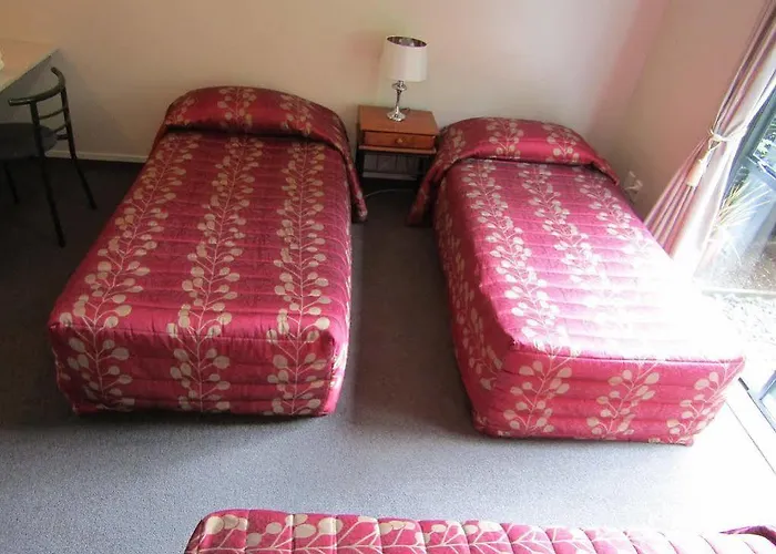 Pohutu 4* Rotorua